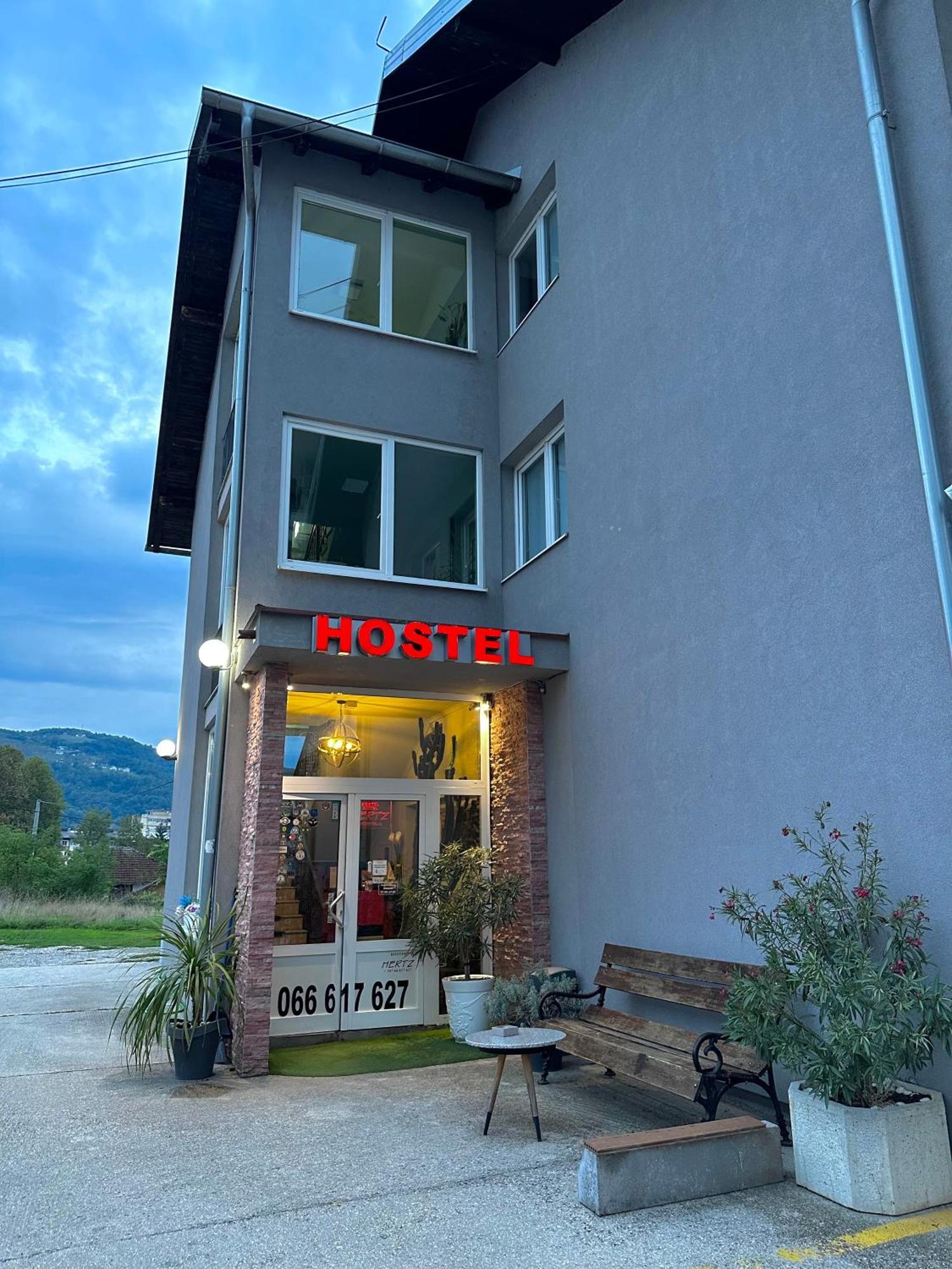 Hostel Herz Banja Luka Exterior foto